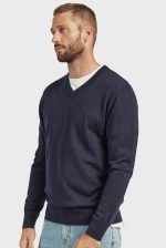 Academy Merino V-Neck - Image 4